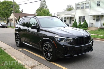 2021 BMW X5 M Sports Activity Vehicle - miniatura 3