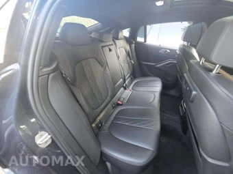 2021 BMW X6 Sports Activity Coupe M50i - miniatura 16