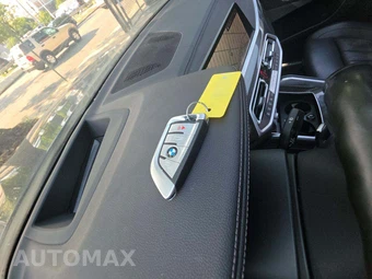 2021 BMW X6 Sports Activity Coupe M50i - miniatura 8