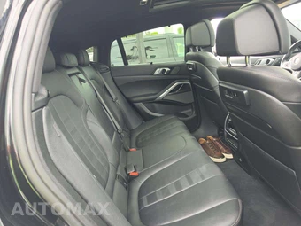 2021 BMW X6 Sports Activity Coupe M50i - miniatura 16