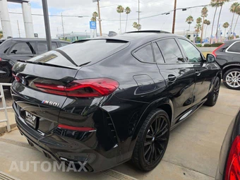 2021 BMW X6 Sports Activity Coupe M50i - miniatura 3