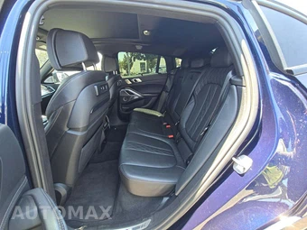 2021 BMW X6 Sports Activity Coupe M50i - miniatura 13
