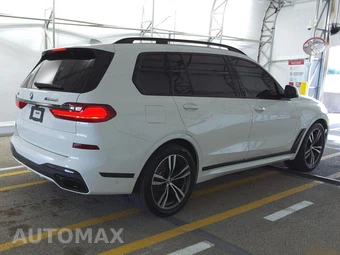 2021 BMW X7 Sports Activity Vehicle M50i - miniatura 4