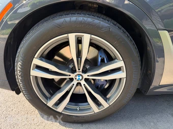 2021 BMW X7 Sports Activity Vehicle M50i - miniatura 12
