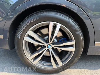 2021 BMW X7 Sports Activity Vehicle M50i - miniatura 17