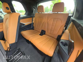 2021 BMW X7 Sports Activity Vehicle M50i - miniatura 14