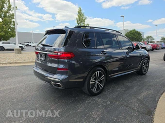2021 BMW X7 Sports Activity Vehicle M50i - miniatura 3