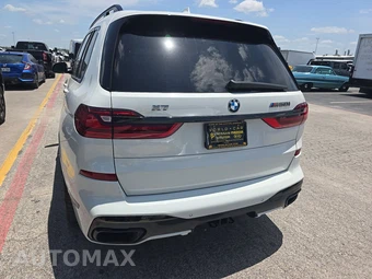 2021 BMW X7 Sports Activity Vehicle M50i - miniatura 5