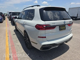 2021 BMW X7 Sports Activity Vehicle M50i - miniatura 6