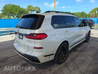 2021 BMW X7 Sports Activity Vehicle M50i - miniatura 4