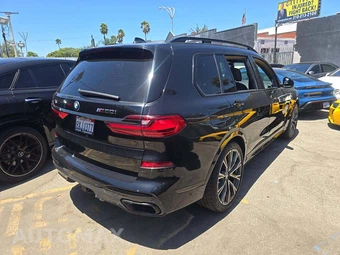 2021 BMW X7 Sports Activity Vehicle M50i - miniatura 3