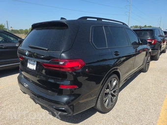 2021 BMW X7 Sports Activity Vehicle M50i - miniatura 4