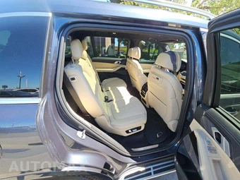 2021 BMW X7 Sports Activity Vehicle xDrive40i - miniatura 17
