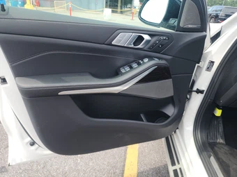 2021 BMW X7 Sports Activity Vehicle xDrive40i - miniatura 9
