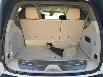 2021 Cadillac Escalade Premium Luxury Platinum - miniatura 17