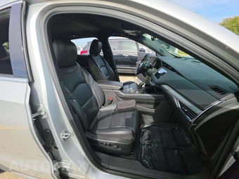 2021 Cadillac XT4 Premium Luxury 1SD - miniatura 18