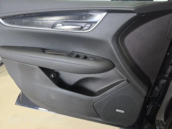 2021 Cadillac XT5 Luxury 1SA – miniatura 9