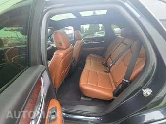 2021 Cadillac XT5 Sport - miniatura 13