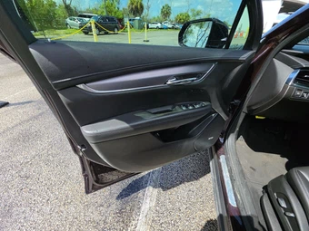2021 Cadillac XT6 Luxury 1SA - miniatura 9