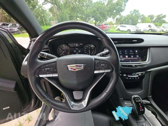 2021 Cadillac XT6 Luxury 1SA - miniatura 10
