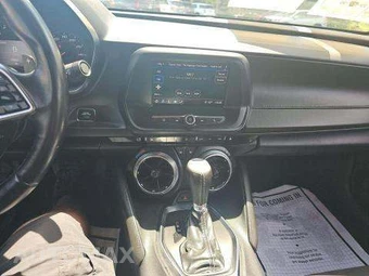 2021 Chevrolet Camaro 1LT Coupe - miniatura 11