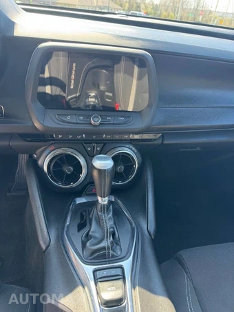 2021 Chevrolet Camaro LT1 Coupe 1LZ - miniatura 26