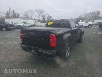 2021 Chevrolet Colorado WT Crew Cab Medium Bed 4WT – miniatura 3