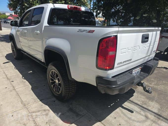 2021 Chevrolet Colorado ZR2 Crew Cab Medium Bed 4ZR - miniatura 2