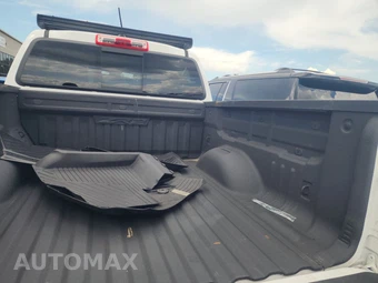 2021 Chevrolet Colorado ZR2 Crew Cab Medium Bed 4ZR - miniatura 16