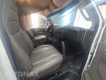 2021 Chevrolet Express 2500 Cargo Van 1WT 135.2" WB - miniatura 18