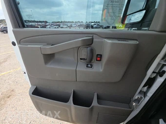 2021 Chevrolet Express 2500 Cargo Van 1WT 135.2" WB - miniatura 9