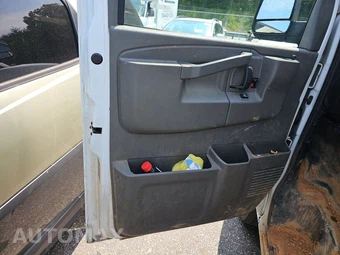 2021 Chevrolet Express 2500 Cargo Van 1WT 135.2" WB - miniatura 9