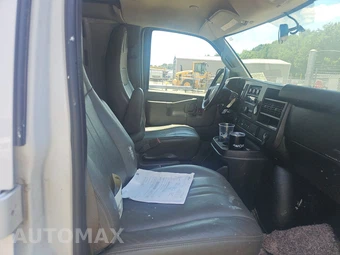 2021 Chevrolet Express 2500 Cargo Van 1WT 135.2" WB - miniatura 8