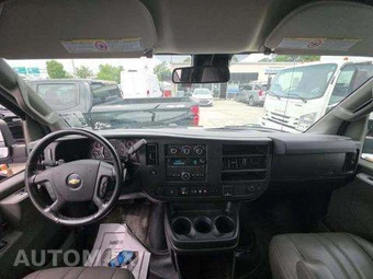 2021 Chevrolet Express 2500 Cargo Van 1WT 135.2" WB – miniatura 10