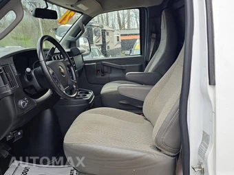 2021 Chevrolet Express 2500 Cargo Van 1WT 135.2" WB - miniatura 11