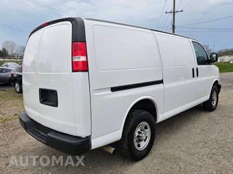 2021 Chevrolet Express 2500 Cargo Van 1WT 135.2" WB - miniatura 5