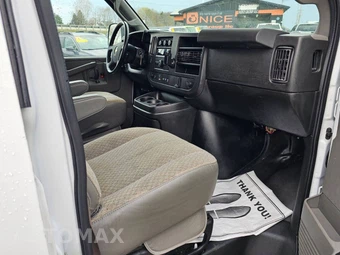 2021 Chevrolet Express 2500 Cargo Van 1WT 135.2" WB - miniatura 8
