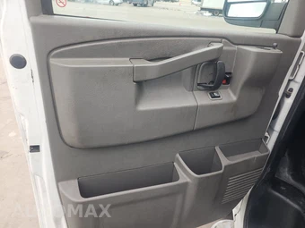 2021 Chevrolet Express 2500 Cargo Van 1WT 135.2" WB - miniatura 9