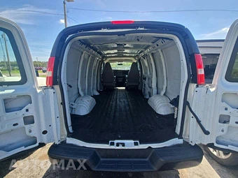 2021 Chevrolet Express 2500 Cargo Van 1WT 135.2" WB - miniatura 13