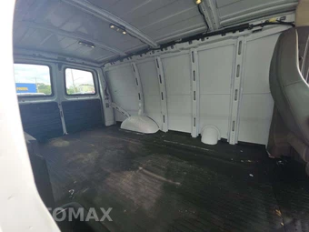 2021 Chevrolet Express 2500 Cargo Van 1WT 135.2" WB - miniatura 16