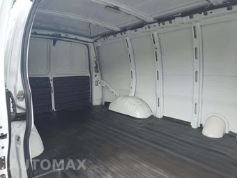 2021 Chevrolet Express 2500 Cargo Van 1WT 135.2" WB - miniatura 16