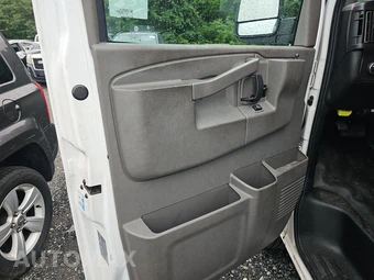 2021 Chevrolet Express 2500 Cargo Van 1WT – miniatura 9