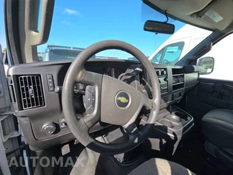 2021 Chevrolet Express 3500 Cargo Van 1WT 135.2" WB - miniatura 10