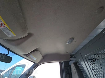 2021 Chevrolet Express 3500 Cargo Van 1WT 135.2" WB - miniatura 17