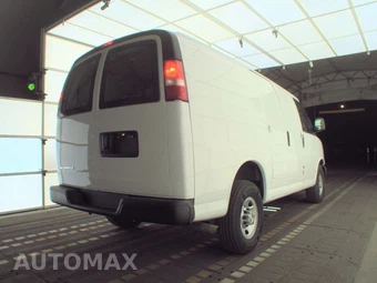 2021 Chevrolet Express 3500 Cargo Van 1WT 135.2" WB - miniatura 4