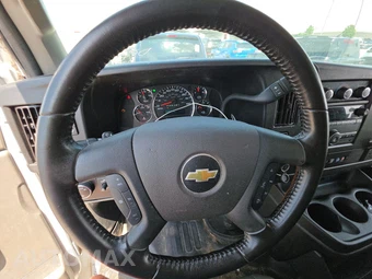 2021 Chevrolet Express 3500 Cargo Van 1WT 135.2" WB - miniatura 10