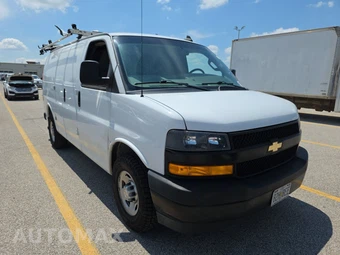 2021 Chevrolet Express 3500 Cargo Van 1WT 135.2" WB - miniatura 3