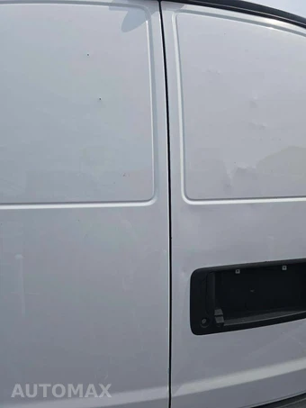 2021 Chevrolet Express 3500 Cargo Van 1WT 135.2" WB - miniatura 32