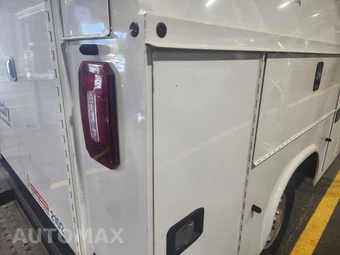 2021 Chevrolet Express 3500 Cutaway 1WT - miniatura 15