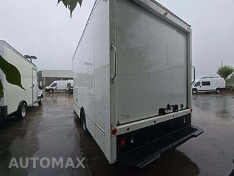 2021 Chevrolet Express 3500 Cutaway 1WT DRW - miniatura 2